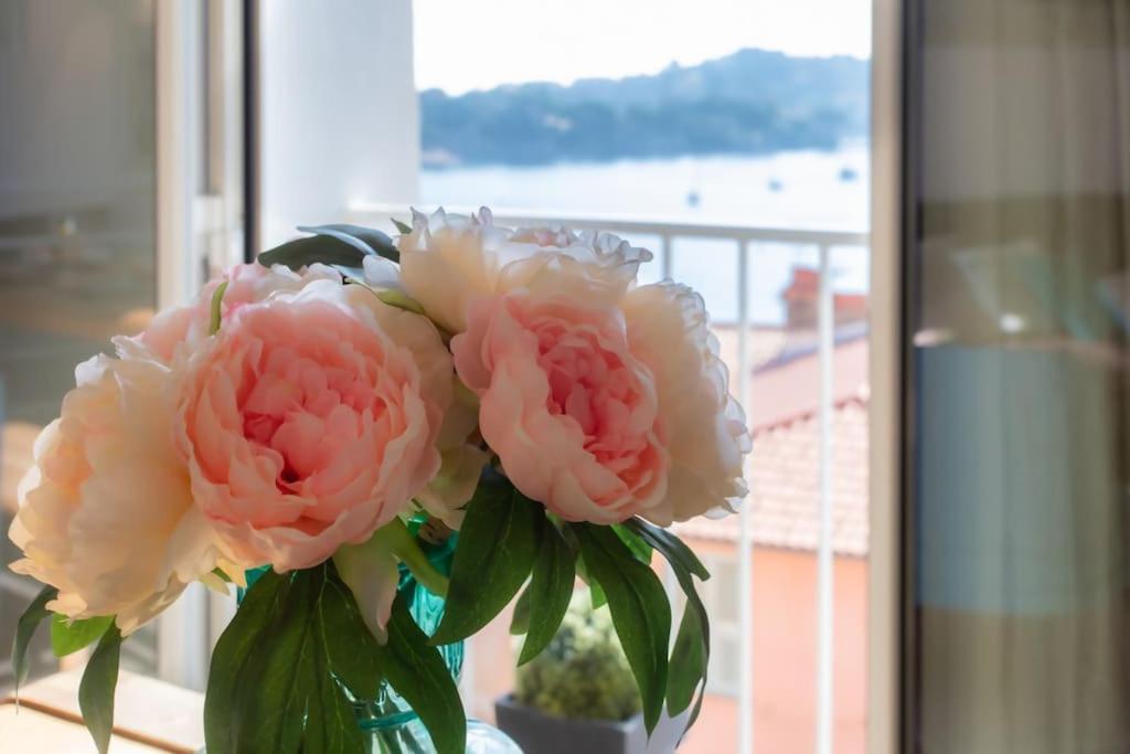 #40 Bright Sea View Suite For 6 2Mins Walk Port & Sea Villefranche-sur-Mer Exteriér fotografie