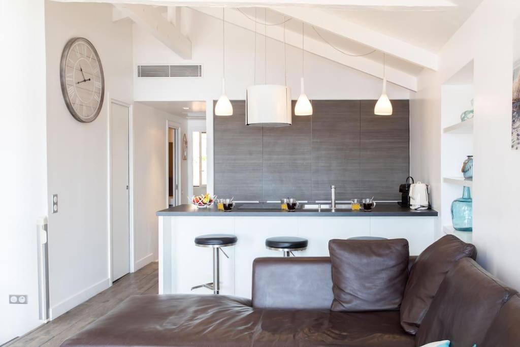 #40 Bright Sea View Suite For 6 2Mins Walk Port & Sea Villefranche-sur-Mer Exteriér fotografie